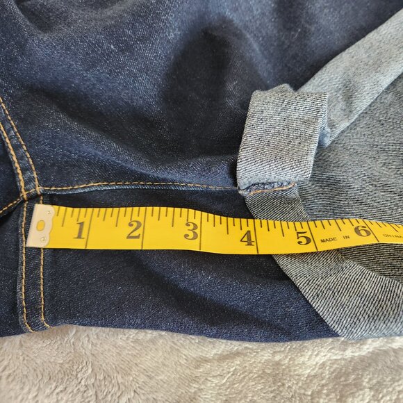 Levis Jean Shorts Women Size 26 Midrise Denim Blue Cuffed Pockets Signature Gold - Picture 11 of 12